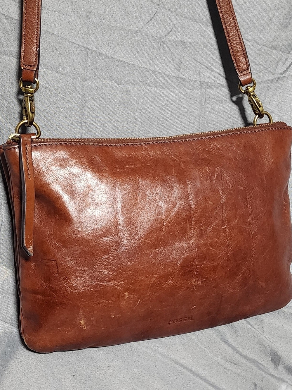 Fossil Chestnut Brown Leather Triple Compartment Crossbody Bag Purse